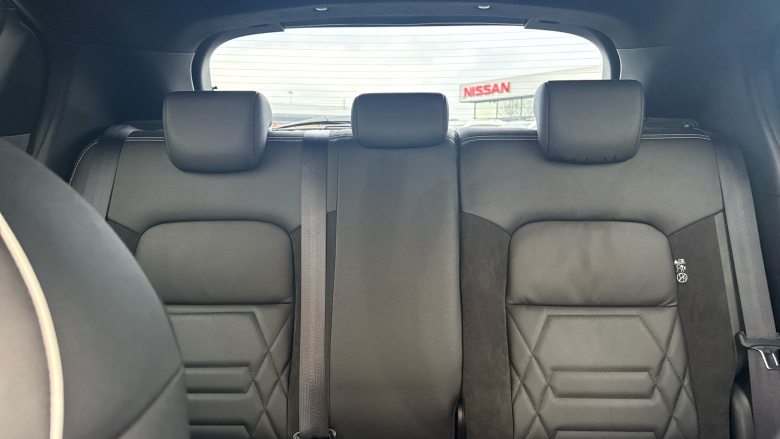 Nissan Juke 1.0 DiG-T Tekna+ 5dr DCT Petrol Hatchback